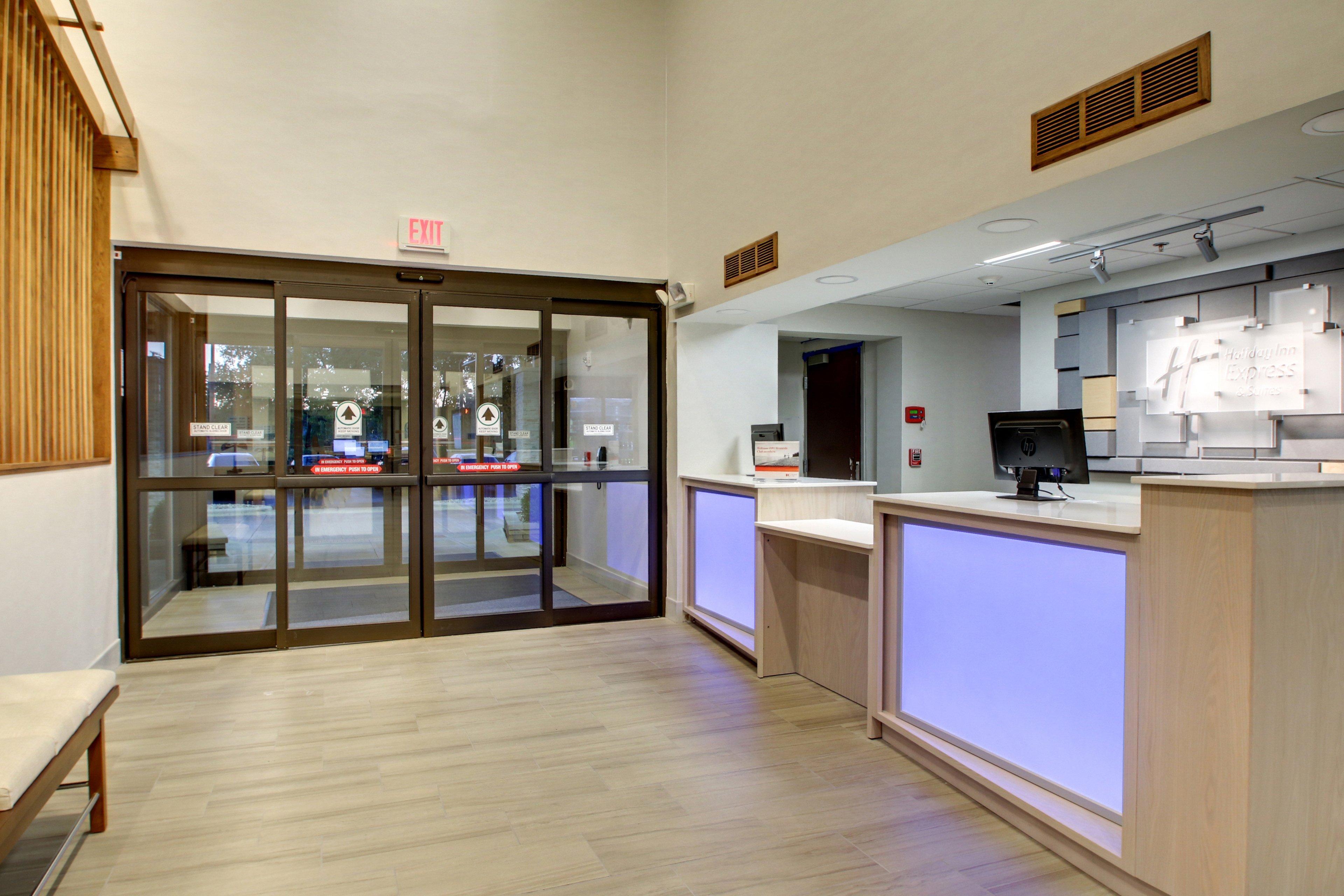 Holiday Inn Express & Suites Aurora - Naperville By Ihg Esterno foto