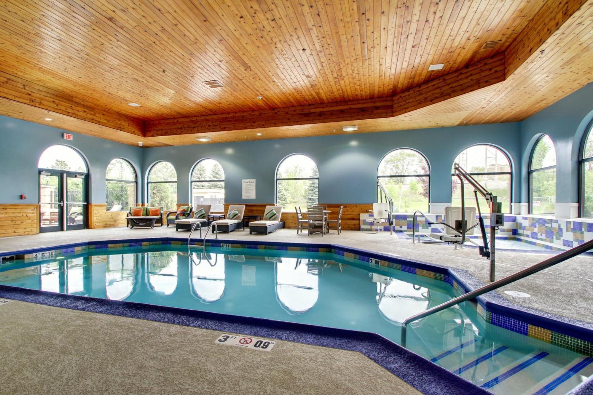 Holiday Inn Express & Suites Aurora - Naperville By Ihg Esterno foto